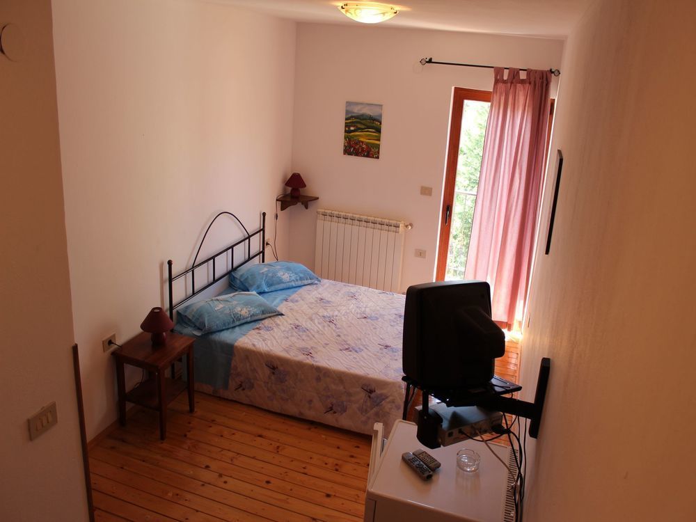 Rooms And Apartment Feral Rovinj Exterior photo